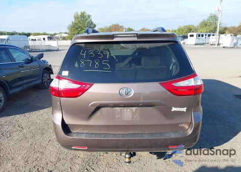 2018 Toyota Sienna Le 8 Passenger from USA, damaged, VIN 5TDKZ3DC7JS902308